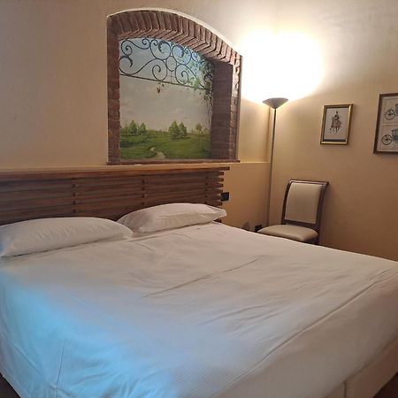 Agriturismo Cascina Farisengo Stagno Lombardo エクステリア 写真