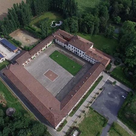 Agriturismo Cascina Farisengo Stagno Lombardo エクステリア 写真