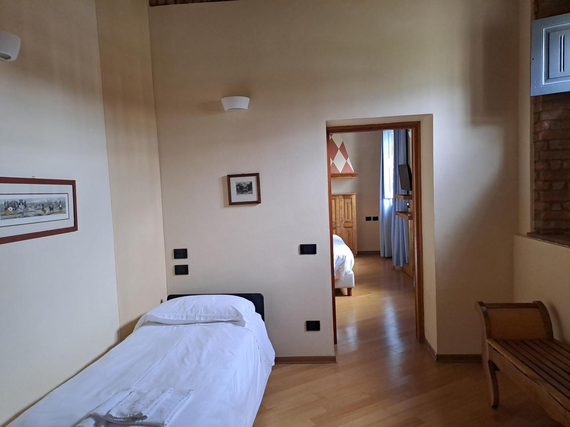Agriturismo Cascina Farisengo Stagno Lombardo エクステリア 写真